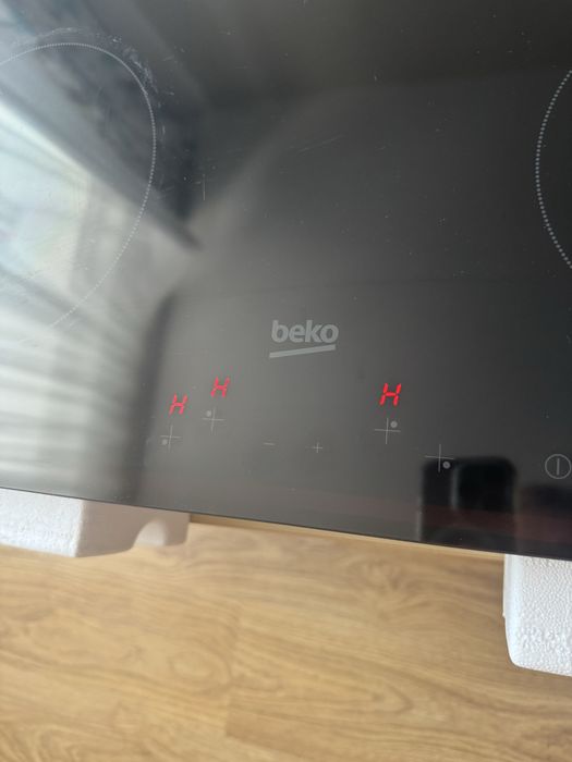 Плот за вграждане BEKO HIC 64401