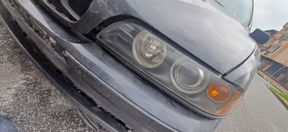 Продавам бмв е39 цяло или на части