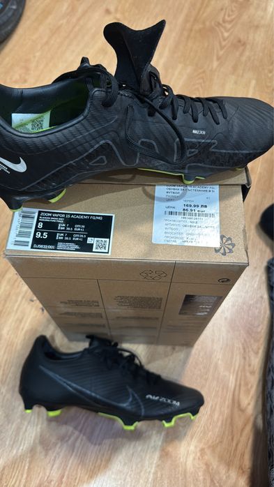 Бутонки Nike Air