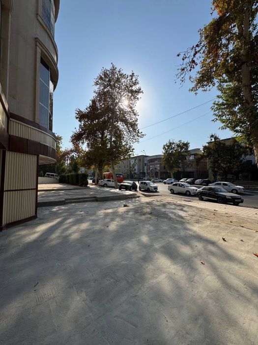 Ц-13 Лабзак | 242кв - нежилое помещение вдоль дорогт Продажа