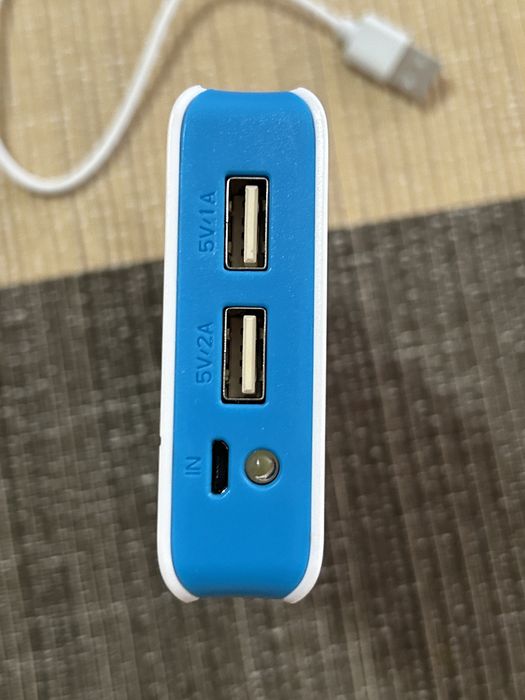 Портативна батерия