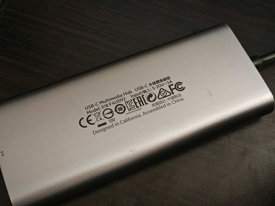 Hub USB-C Belkin pentru MacBook