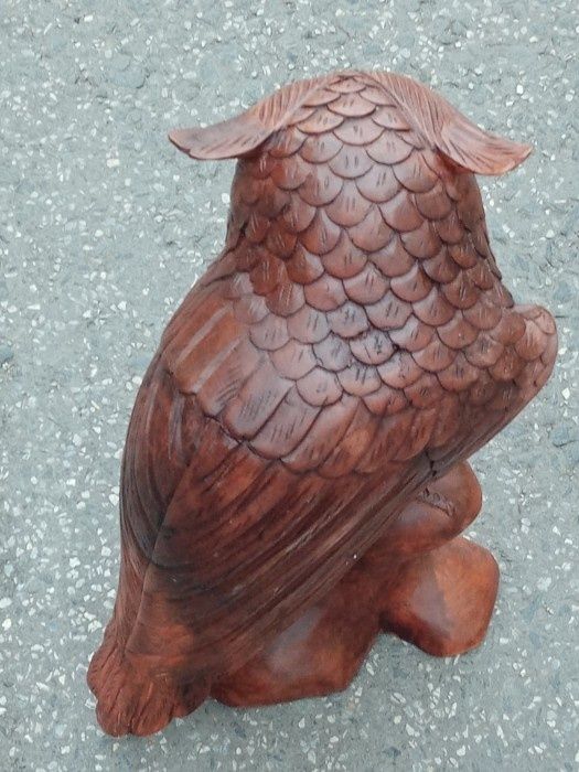 Superba sculptura din lemn masiv bufnita lucrate integral manual