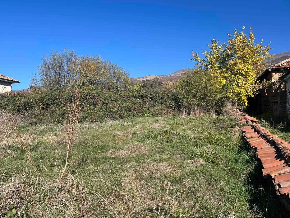 Продава се Парцел в Карлово - 825 кв.м за 28 €/кв.м - Снимка #3