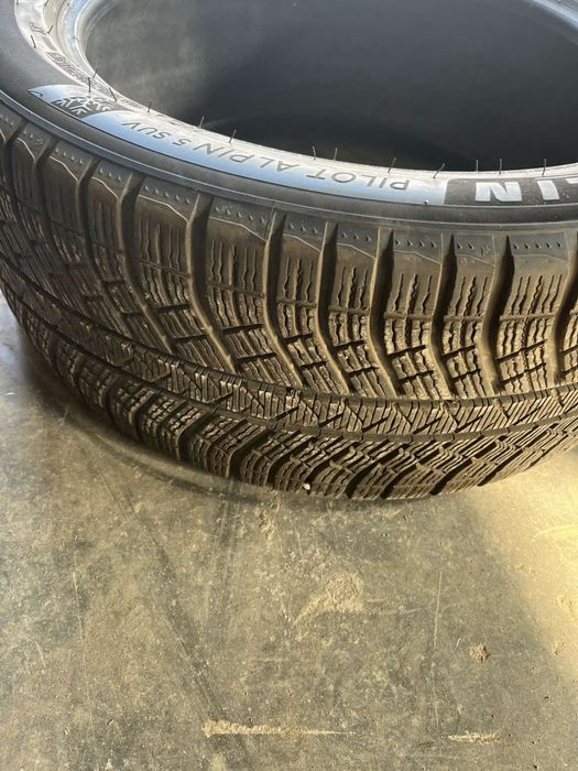 Michelin PilotAlpin SUV 305/40/20 275/45/20