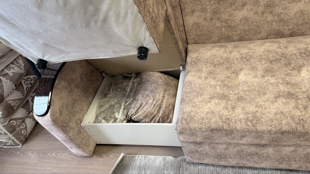 Продам угловой диван