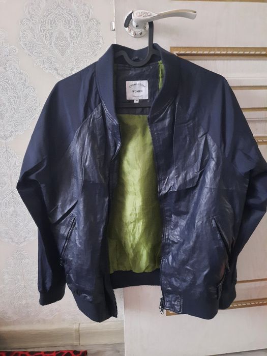 Куртка сатылады  жап жана