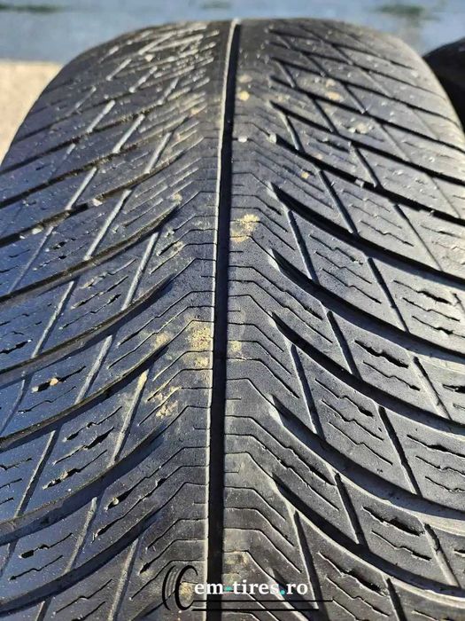 225/65 R17 • Iarna • Michelin Pilot Alpin 5 106H | 2 buc | Pret/buc