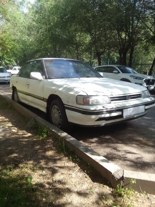 Продам автомобиль Subaru Legacy 1991г.
