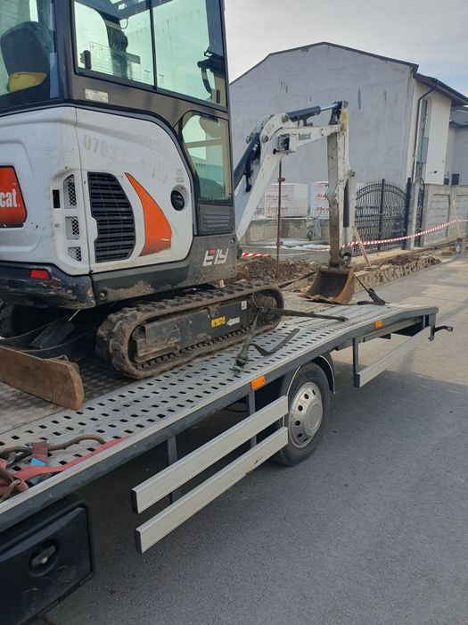 MiniExcavator pentru sapat  și picon / bobcat incarcator