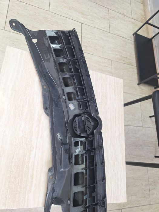 Opel Astra H Оргинална решетка