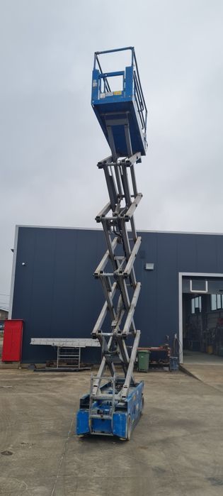 Nacela electrica genie tip foarfeca