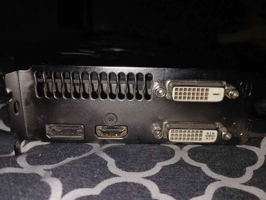 Продам Gigabyte Radeon R9 270X OC 2GD