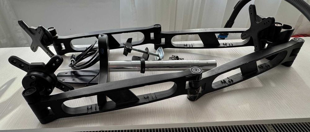 Suport 3 (trei) monitoare