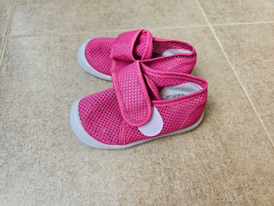 Детски обувки / пантофки / маратонки