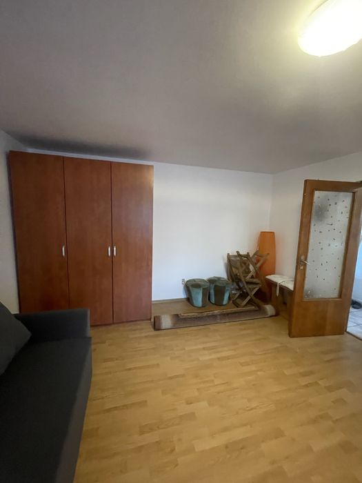 garsoniera de închiriat