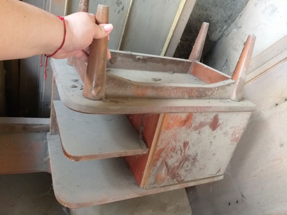 Продаётся антикварное трюмо