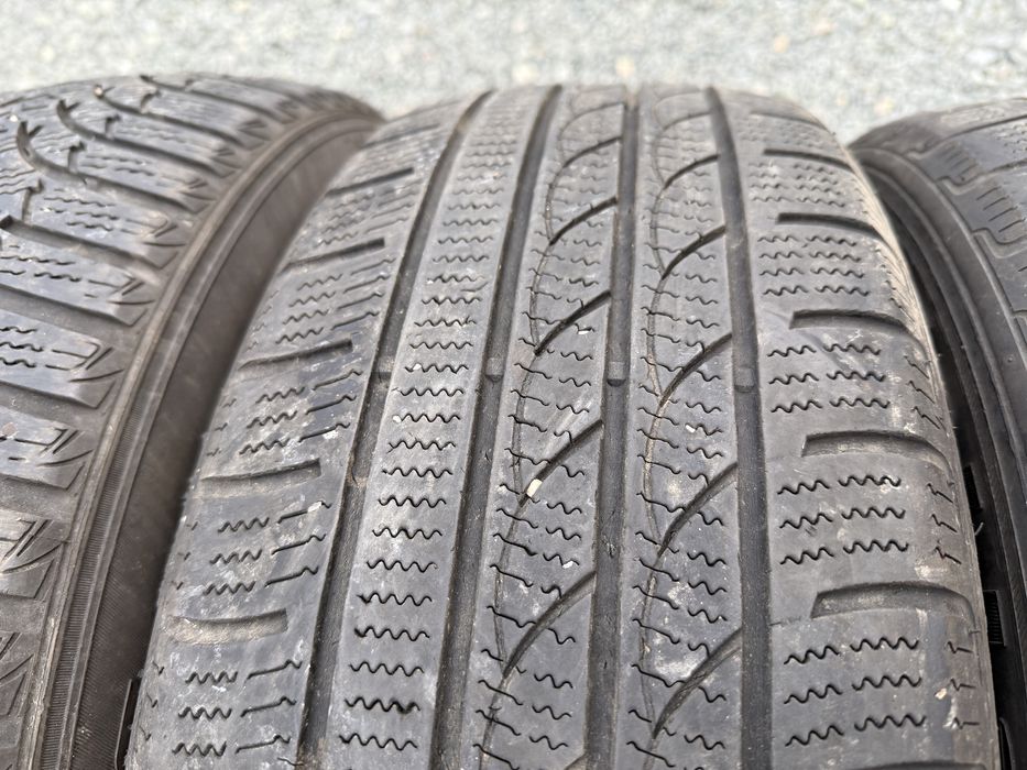 2бр. Зимни Гуми 215/60R/17 -ROTALLA- DOT:1918- 5.2мм.