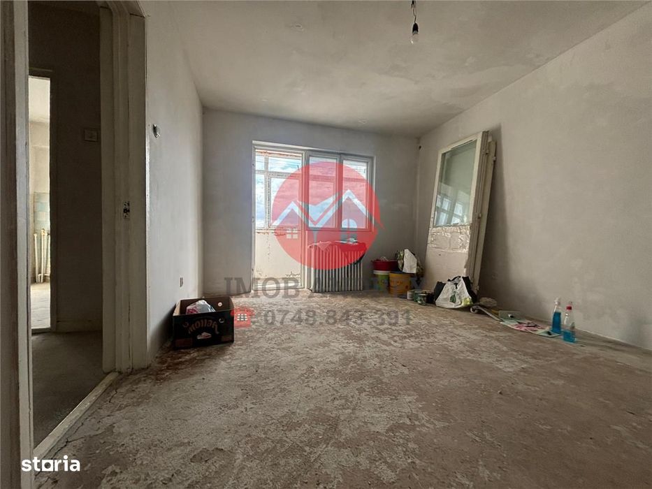 Apartament 3 camere decomandat – Cartier Neptun