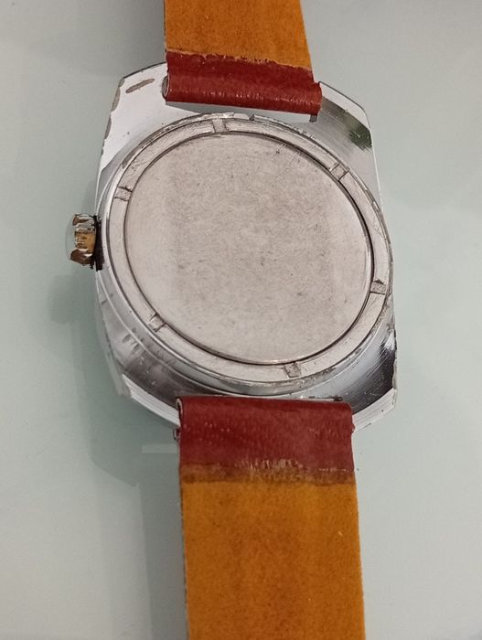 Руски ръчен механичен часовник WOSTOK.