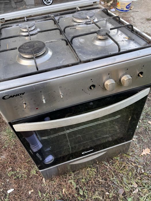 Продам газ плиту