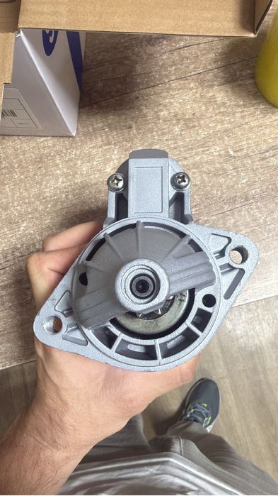 Стартер Mitsubishi RVR / Space gear 93-