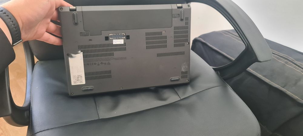 Laptop Profesional Business Lenovo ThinkPad X250, X240 – Fiabil, Rapid și Compact – Ideal Office/Studii