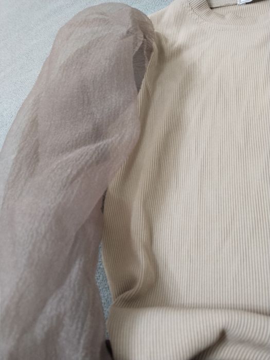 Нарядный костюм.для девочки 9-10 лет