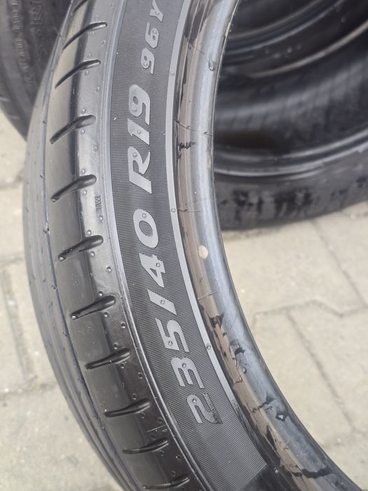 235 40 19 Pirelli
