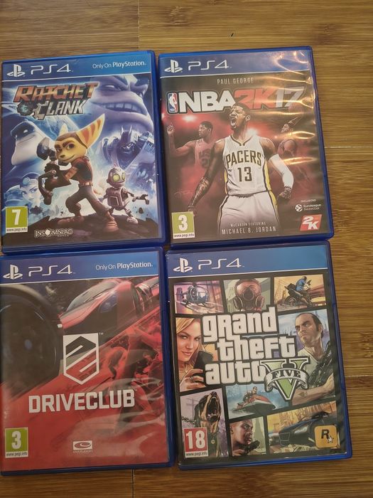 PlayStation 4 1TB cu 4 jocuri