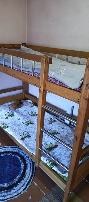 Двух этажный крават сотилади