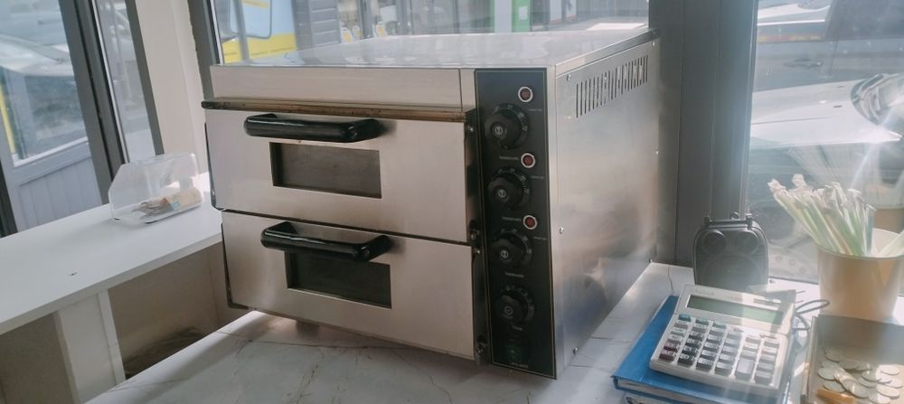 Пицца пеш почти новый