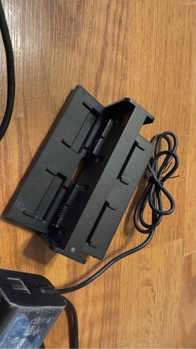 Vand dock DJI mavic air cu incarcator original