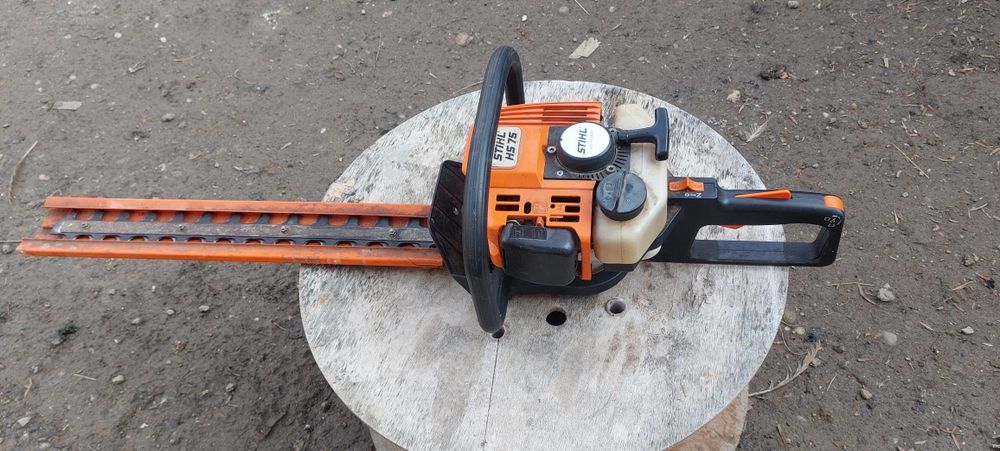 Vând stihl pentru gard viu