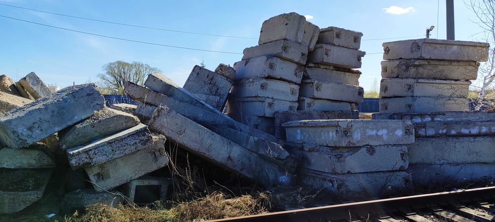 Продам ,  ЖБИ блоки, панели, стаканы.