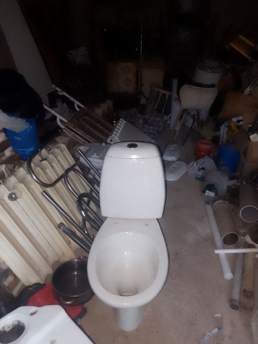 Унитаз продам хороший состояние