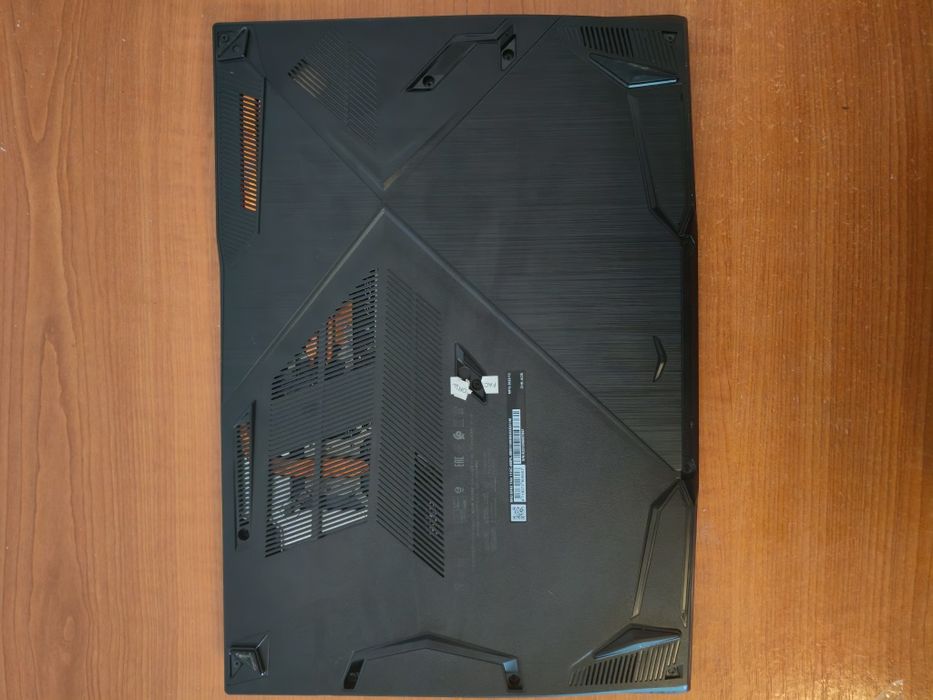 Laptop Gaming MSI GF63 Thin 11UC / i5-11400H / RTX 3050 / 16GB RAM / 1TB SSD