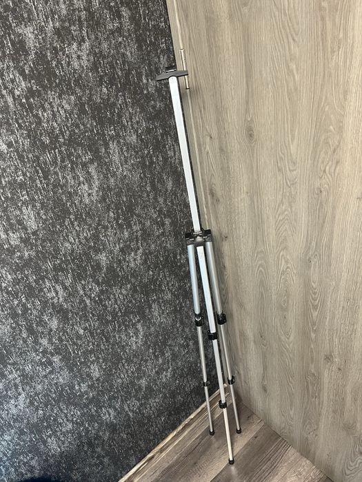 2 Trepiede foto/video din aluminiu – mare reglabil + mini trepied reglabil