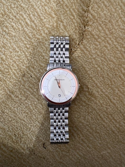 Продаю часы Romanson