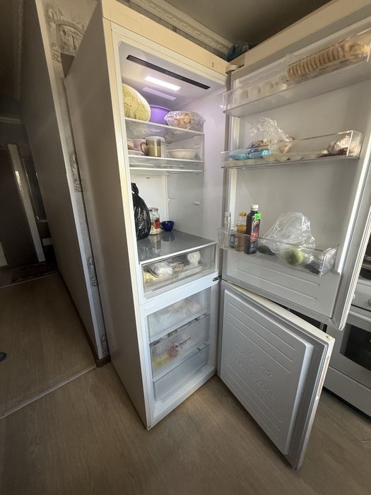 Продам холодильник в отличном состояние
