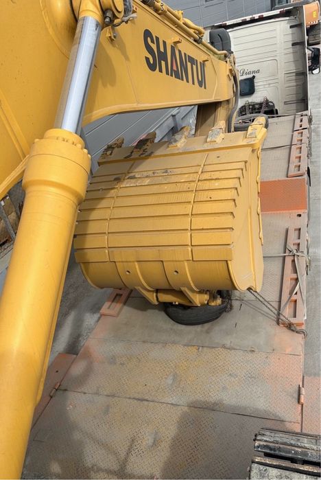 Продается Экскаватор  SHANTUI  LC 470