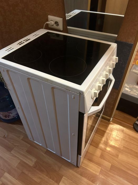 Продам электроплиту