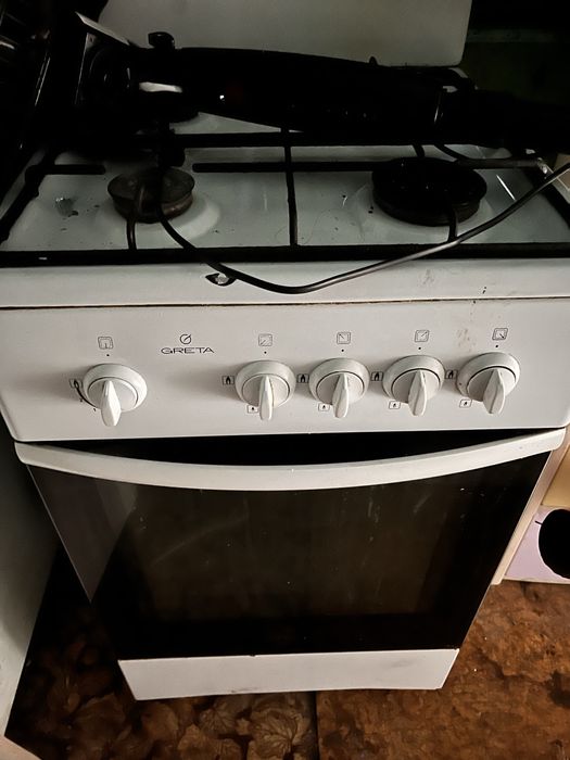 Продам газовую плиту