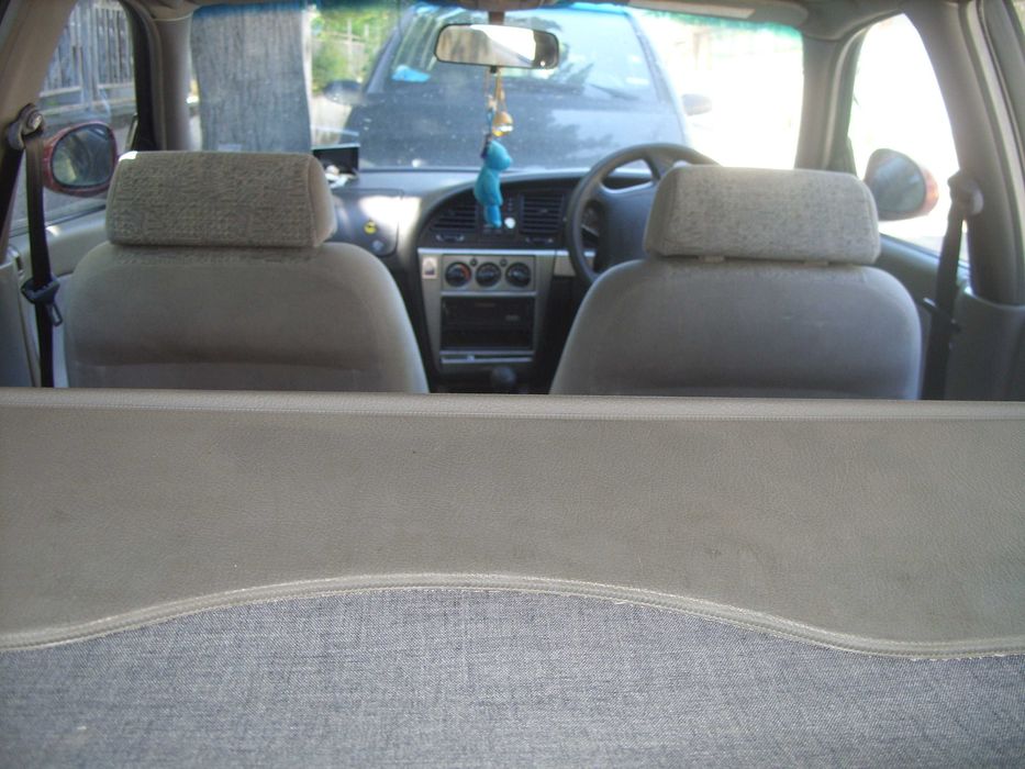 Daewoo Nubira  2. 0 бензин  16 v продава се цяла за части.