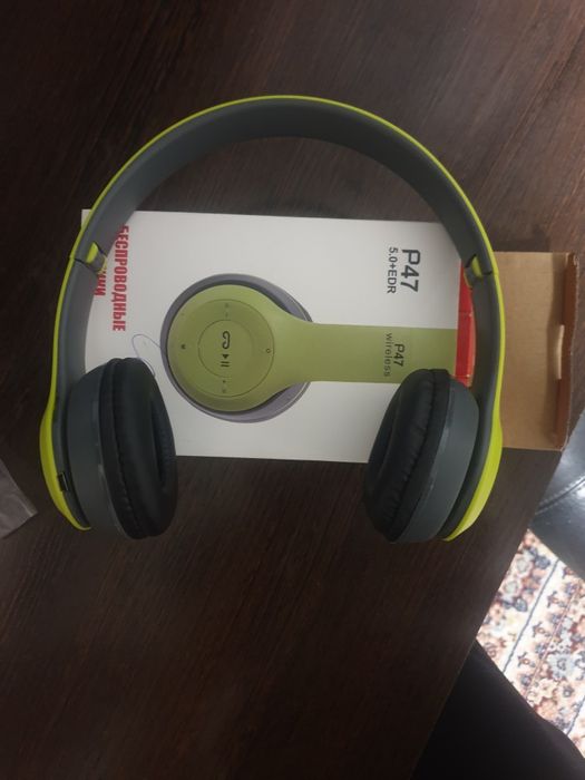 Продам наушники беспроводные