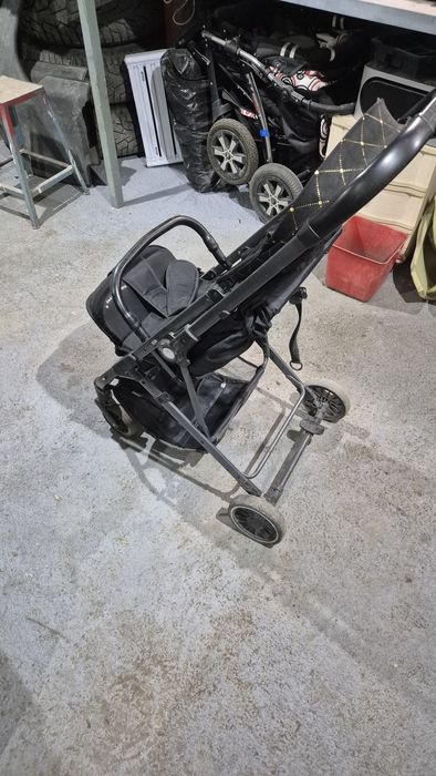 Прогулочная коляска 5 кг