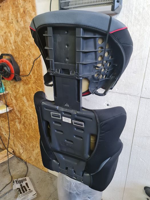Scaun auto copii / înălțător Mickey Mouse 9-36kg