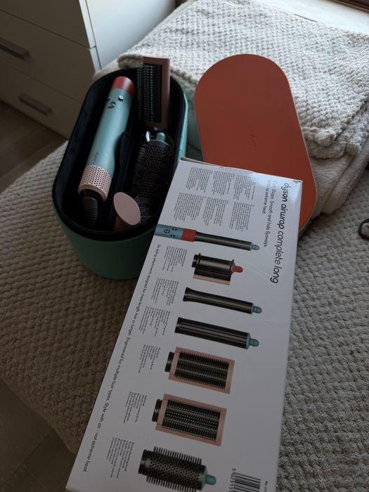 Маша за коса Dyson Airwrap цвят Ceramic Pop