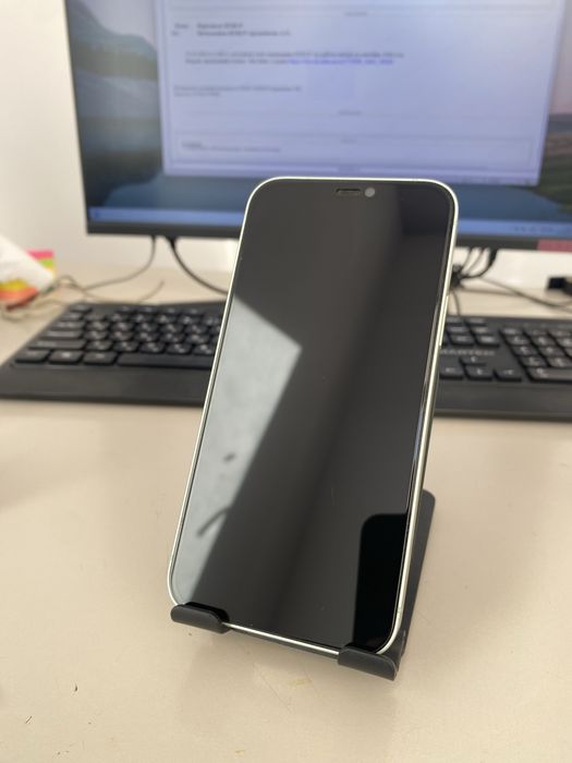 Продам iphone 12 128gb