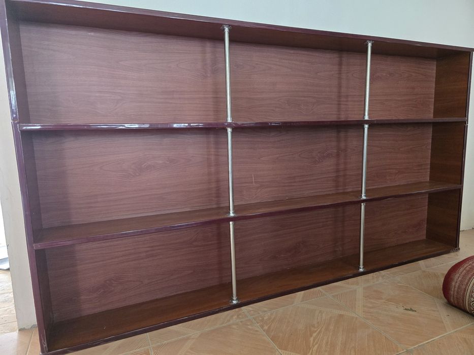 Комплект полки и столы продаются